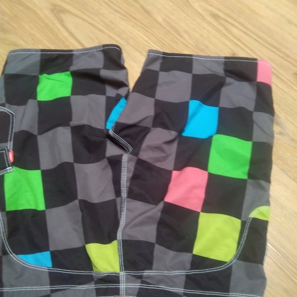 Vans Short - Picture 2 of 5